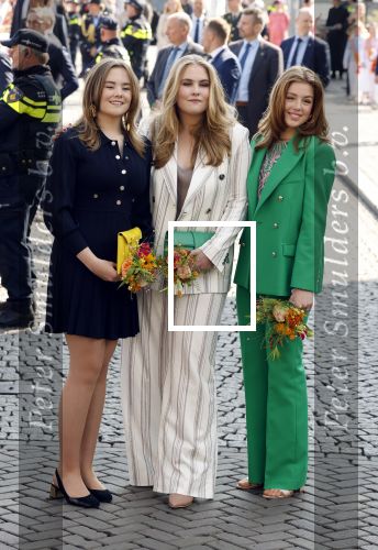 Maastricht 27 april 2022
Koningsdag wordt dit jaar in Maastricht gevierd . Aanwezig Koning Willem Alexander Koningin Maxima Prinses Amalia Prinses Alexia Prinses Ariane Prins Constantijn Prinses Laurentien Prins Maurits Prinses Marilene Prins Bernhard Prinses Annette Prins Floris Prinses Aimee Prins Pieter Christiaan en Prinses Annette.