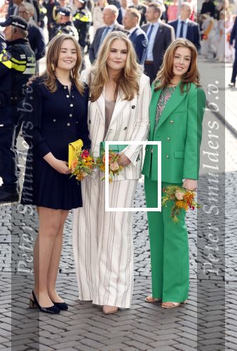 Maastricht 27 april 2022
Koningsdag wordt dit jaar in Maastricht gevierd . Aanwezig Koning Willem Alexander Koningin Maxima Prinses Amalia Prinses Alexia Prinses Ariane Prins Constantijn Prinses Laurentien Prins Maurits Prinses Marilene Prins Bernhard Prinses Annette Prins Floris Prinses Aimee Prins Pieter Christiaan en Prinses Annette.