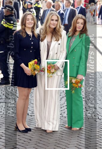 Maastricht 27 april 2022
Koningsdag wordt dit jaar in Maastricht gevierd . Aanwezig Koning Willem Alexander Koningin Maxima Prinses Amalia Prinses Alexia Prinses Ariane Prins Constantijn Prinses Laurentien Prins Maurits Prinses Marilene Prins Bernhard Prinses Annette Prins Floris Prinses Aimee Prins Pieter Christiaan en Prinses Annette.