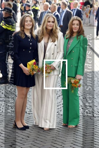 Maastricht 27 april 2022
Koningsdag wordt dit jaar in Maastricht gevierd . Aanwezig Koning Willem Alexander Koningin Maxima Prinses Amalia Prinses Alexia Prinses Ariane Prins Constantijn Prinses Laurentien Prins Maurits Prinses Marilene Prins Bernhard Prinses Annette Prins Floris Prinses Aimee Prins Pieter Christiaan en Prinses Annette.