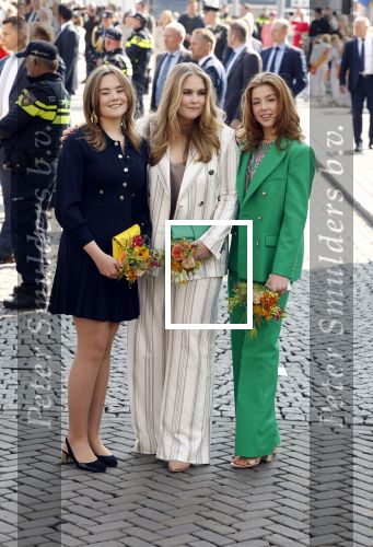 Maastricht 27 april 2022
Koningsdag wordt dit jaar in Maastricht gevierd . Aanwezig Koning Willem Alexander Koningin Maxima Prinses Amalia Prinses Alexia Prinses Ariane Prins Constantijn Prinses Laurentien Prins Maurits Prinses Marilene Prins Bernhard Prinses Annette Prins Floris Prinses Aimee Prins Pieter Christiaan en Prinses Annette.