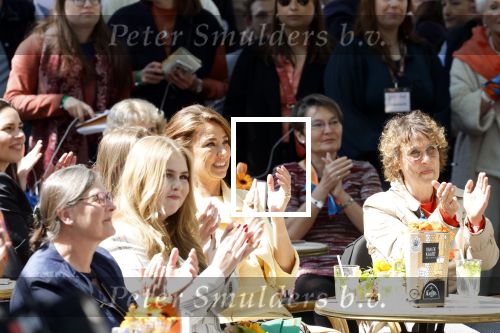 Maastricht 27 april 2022
Koningsdag wordt dit jaar in Maastricht gevierd . Aanwezig Koning Willem Alexander Koningin Maxima Prinses Amalia Prinses Alexia Prinses Ariane Prins Constantijn Prinses Laurentien Prins Maurits Prinses Marilene Prins Bernhard Prinses Annette Prins Floris Prinses Aimee Prins Pieter Christiaan en Prinses Annette.