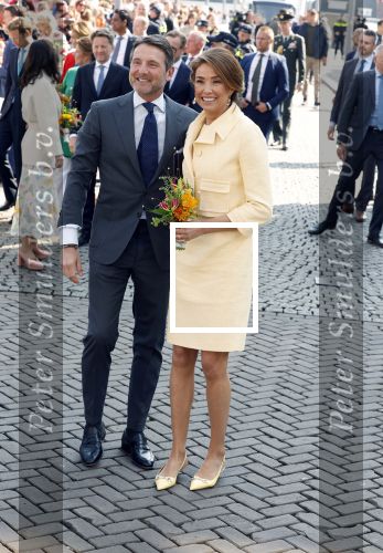 Maastricht 27 april 2022
Koningsdag wordt dit jaar in Maastricht gevierd . Aanwezig Koning Willem Alexander Koningin Maxima Prinses Amalia Prinses Alexia Prinses Ariane Prins Constantijn Prinses Laurentien Prins Maurits Prinses Marilene Prins Bernhard Prinses Annette Prins Floris Prinses Aimee Prins Pieter Christiaan en Prinses Annette.