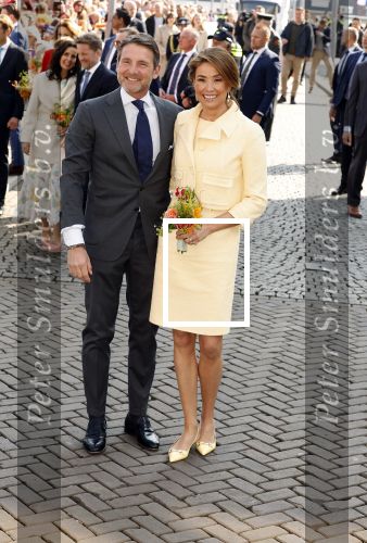 Maastricht 27 april 2022
Koningsdag wordt dit jaar in Maastricht gevierd . Aanwezig Koning Willem Alexander Koningin Maxima Prinses Amalia Prinses Alexia Prinses Ariane Prins Constantijn Prinses Laurentien Prins Maurits Prinses Marilene Prins Bernhard Prinses Annette Prins Floris Prinses Aimee Prins Pieter Christiaan en Prinses Annette.