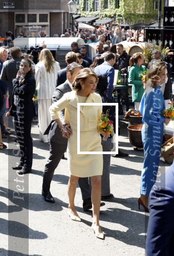 Maastricht 27 april 2022
Koningsdag wordt dit jaar in Maastricht gevierd . Aanwezig Koning Willem Alexander Koningin Maxima Prinses Amalia Prinses Alexia Prinses Ariane Prins Constantijn Prinses Laurentien Prins Maurits Prinses Marilene Prins Bernhard Prinses Annette Prins Floris Prinses Aimee Prins Pieter Christiaan en Prinses Annette.