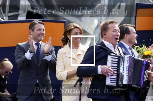 Maastricht 27 april 2022
Koningsdag wordt dit jaar in Maastricht gevierd . Aanwezig Koning Willem Alexander Koningin Maxima Prinses Amalia Prinses Alexia Prinses Ariane Prins Constantijn Prinses Laurentien Prins Maurits Prinses Marilene Prins Bernhard Prinses Annette Prins Floris Prinses Aimee Prins Pieter Christiaan en Prinses Annette.