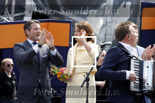 Maastricht 27 april 2022
Koningsdag wordt dit jaar in Maastricht gevierd . Aanwezig Koning Willem Alexander Koningin Maxima Prinses Amalia Prinses Alexia Prinses Ariane Prins Constantijn Prinses Laurentien Prins Maurits Prinses Marilene Prins Bernhard Prinses Annette Prins Floris Prinses Aimee Prins Pieter Christiaan en Prinses Annette.