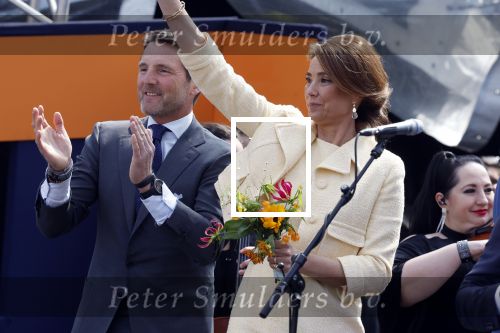Maastricht 27 april 2022
Koningsdag wordt dit jaar in Maastricht gevierd . Aanwezig Koning Willem Alexander Koningin Maxima Prinses Amalia Prinses Alexia Prinses Ariane Prins Constantijn Prinses Laurentien Prins Maurits Prinses Marilene Prins Bernhard Prinses Annette Prins Floris Prinses Aimee Prins Pieter Christiaan en Prinses Annette.