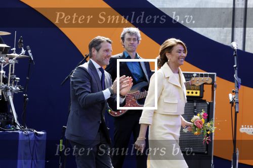 Maastricht 27 april 2022
Koningsdag wordt dit jaar in Maastricht gevierd . Aanwezig Koning Willem Alexander Koningin Maxima Prinses Amalia Prinses Alexia Prinses Ariane Prins Constantijn Prinses Laurentien Prins Maurits Prinses Marilene Prins Bernhard Prinses Annette Prins Floris Prinses Aimee Prins Pieter Christiaan en Prinses Annette.
