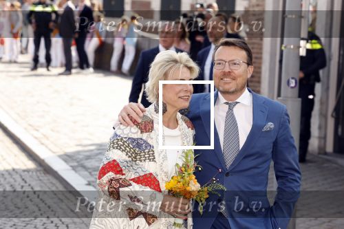 Maastricht 27 april 2022
Koningsdag wordt dit jaar in Maastricht gevierd . Aanwezig Koning Willem Alexander Koningin Maxima Prinses Amalia Prinses Alexia Prinses Ariane Prins Constantijn Prinses Laurentien Prins Maurits Prinses Marilene Prins Bernhard Prinses Annette Prins Floris Prinses Aimee Prins Pieter Christiaan en Prinses Annette.