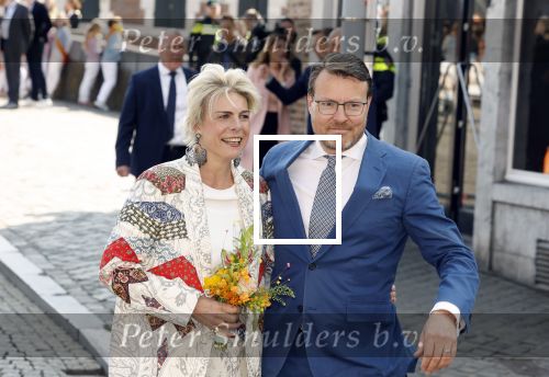 Maastricht 27 april 2022
Koningsdag wordt dit jaar in Maastricht gevierd . Aanwezig Koning Willem Alexander Koningin Maxima Prinses Amalia Prinses Alexia Prinses Ariane Prins Constantijn Prinses Laurentien Prins Maurits Prinses Marilene Prins Bernhard Prinses Annette Prins Floris Prinses Aimee Prins Pieter Christiaan en Prinses Annette.