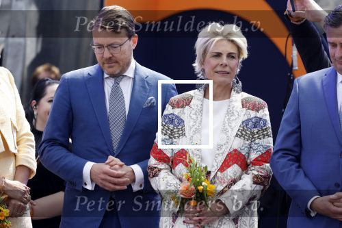 Maastricht 27 april 2022
Koningsdag wordt dit jaar in Maastricht gevierd . Aanwezig Koning Willem Alexander Koningin Maxima Prinses Amalia Prinses Alexia Prinses Ariane Prins Constantijn Prinses Laurentien Prins Maurits Prinses Marilene Prins Bernhard Prinses Annette Prins Floris Prinses Aimee Prins Pieter Christiaan en Prinses Annette.