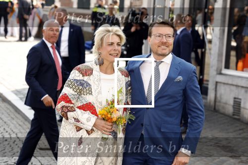 Maastricht 27 april 2022
Koningsdag wordt dit jaar in Maastricht gevierd . Aanwezig Koning Willem Alexander Koningin Maxima Prinses Amalia Prinses Alexia Prinses Ariane Prins Constantijn Prinses Laurentien Prins Maurits Prinses Marilene Prins Bernhard Prinses Annette Prins Floris Prinses Aimee Prins Pieter Christiaan en Prinses Annette.