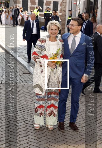 Maastricht 27 april 2022
Koningsdag wordt dit jaar in Maastricht gevierd . Aanwezig Koning Willem Alexander Koningin Maxima Prinses Amalia Prinses Alexia Prinses Ariane Prins Constantijn Prinses Laurentien Prins Maurits Prinses Marilene Prins Bernhard Prinses Annette Prins Floris Prinses Aimee Prins Pieter Christiaan en Prinses Annette.