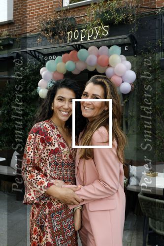 Amsterdam 29 april 2022
Opening Restaurant Poppys van Moise Trustfull Carola Kirschbaum en Britt Scholte in de amsterdamse pijp. Moise en Quinty Trustfull