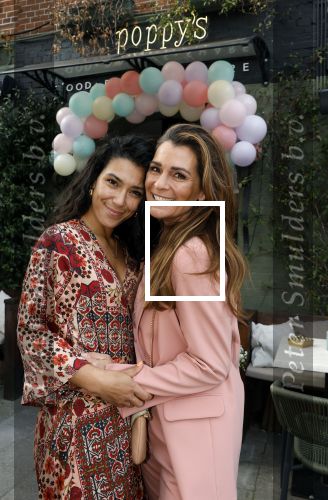 Amsterdam 29 april 2022
Opening Restaurant Poppys van Moise Trustfull Carola Kirschbaum en Britt Scholte in de amsterdamse pijp. Moise en Quinty Trustfull