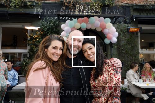 Amsterdam 29 april 2022
Opening Restaurant Poppys van Moise Trustfull Carola Kirschbaum en Britt Scholte in de amsterdamse pijp. Moise en Quinty Trustfull en Ramon Mesman