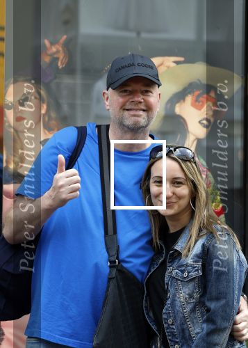 Amsterdam 7 mei 2022
Raymond v Barneveld met zijn vriendin/ verloofde Julia Evans op de pc hooftstraat.