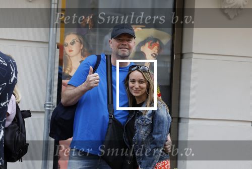 Amsterdam 7 mei 2022
Raymond v Barneveld met zijn vriendin/ verloofde Julia Evans op de pc hooftstraat.