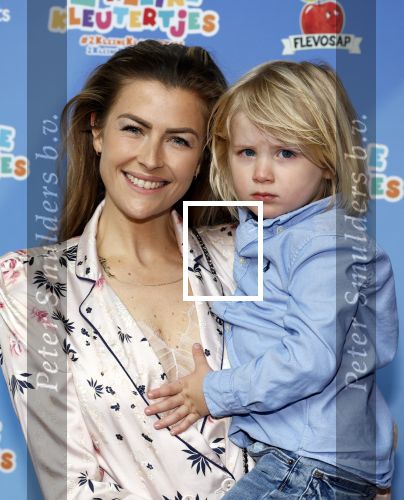 Amsterdam 1 mei 2022
Premiere 2 kleine kleutertjes bedacht door Jan Smit .
Renee Gunning met zoontje en een vriendin