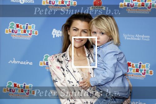 Amsterdam 1 mei 2022
Premiere 2 kleine kleutertjes bedacht door Jan Smit .
Renee Gunning met zoontje en een vriendin