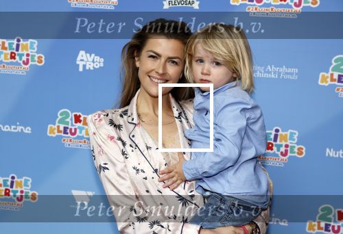 Amsterdam 1 mei 2022
Premiere 2 kleine kleutertjes bedacht door Jan Smit .
Renee Gunning met zoontje en een vriendin