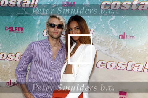 Amsterdam 20 april 2022
Premiere Costa in Tuschinski. Castleden oa , Katja Schuurman Abbey Hoes Soy Kroon Stephanie v Eer Oscar Aerts Sinan Eroglu Roeland Fernhout Tina de Bruin en Lisa Zweerman . De regisseur is Jon Karhaus en Diederik Jekel heeft het script geschreven. Ridder v Kooten metb...