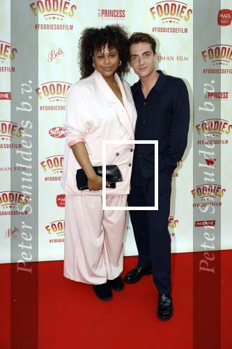 Amsterdam 10 mei 2022
Premiere Foodies in Tuschinski met oa Ilse warringa Holly Brood Sanne Langelaar Sanne Vogel Sinan Eroglu Quiah Shilue Roue Verveer en Johanna Hagen. Robbert Rodenburg en Talisia Misiedjan