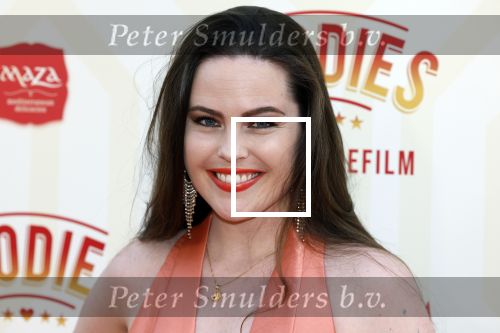 Amsterdam 10 mei 2022
Premiere Foodies in Tuschinski met oa Ilse warringa Holly Brood Sanne Langelaar Sanne Vogel Sinan Eroglu Quiah Shilue Roue Verveer en Johanna Hagen. Robin Martens met vriend