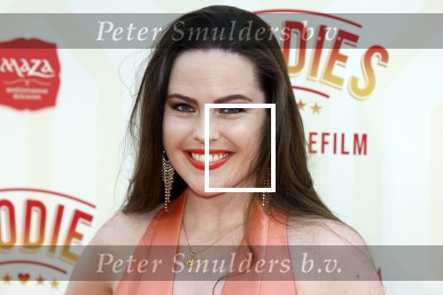 Amsterdam 10 mei 2022
Premiere Foodies in Tuschinski met oa Ilse warringa Holly Brood Sanne Langelaar Sanne Vogel Sinan Eroglu Quiah Shilue Roue Verveer en Johanna Hagen. Robin Martens met vriend