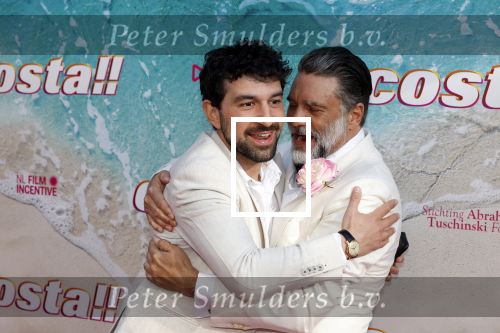 Amsterdam 20 april 2022
Premiere Costa in Tuschinski. Castleden oa , Katja Schuurman Abbey Hoes Soy Kroon Stephanie v Eer Oscar Aerts Sinan Eroglu Roeland Fernhout Tina de Bruin en Lisa Zweerman . De regisseur is Jon Karhaus en Diederik Jekel heeft het script geschreven.