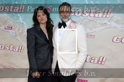 Amsterdam 20 april 2022
Premiere Costa in Tuschinski. Castleden oa , Katja Schuurman Abbey Hoes Soy Kroon Stephanie v Eer Oscar Aerts Sinan Eroglu Roeland Fernhout Tina de Bruin en Lisa Zweerman . De regisseur is Jon Karhaus en Diederik Jekel heeft het script geschreven.