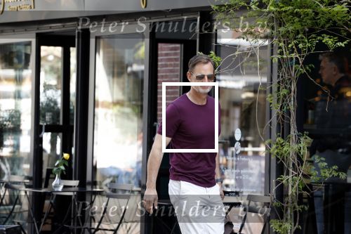 Amsterdam 19 april 2022
Ronald de Boer op straat in Amsterdam zuid