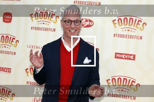 Amsterdam 10 mei 2022
Premiere Foodies in Tuschinski met oa Ilse warringa Holly Brood Sanne Langelaar Sanne Vogel Sinan Eroglu Quiah Shilue Roue Verveer en Johanna Hagen. Rudolph v Veen met zijn vrouw