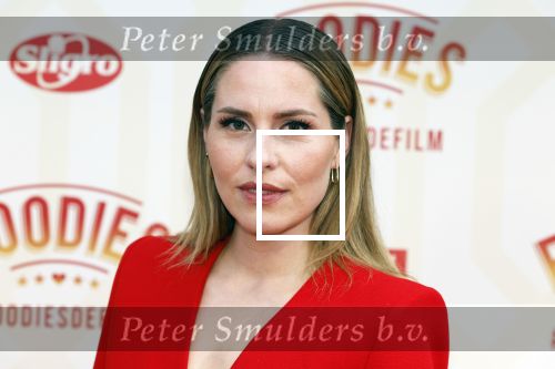 Amsterdam 10 mei 2022
Premiere Foodies in Tuschinski met oa Ilse warringa Holly Brood Sanne Langelaar Sanne Vogel Sinan Eroglu Quiah Shilue Roue Verveer en Johanna Hagen. Sanne langelaar