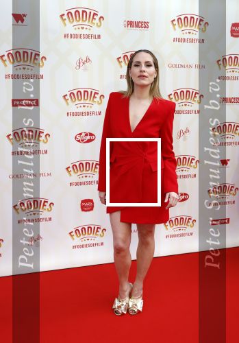 Amsterdam 10 mei 2022
Premiere Foodies in Tuschinski met oa Ilse warringa Holly Brood Sanne Langelaar Sanne Vogel Sinan Eroglu Quiah Shilue Roue Verveer en Johanna Hagen. Sanne langelaar