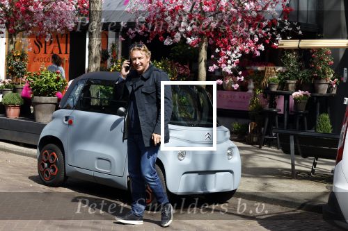 Amsterdam 19 april 2022
Sanne Rosinga in zijn electrische citroen