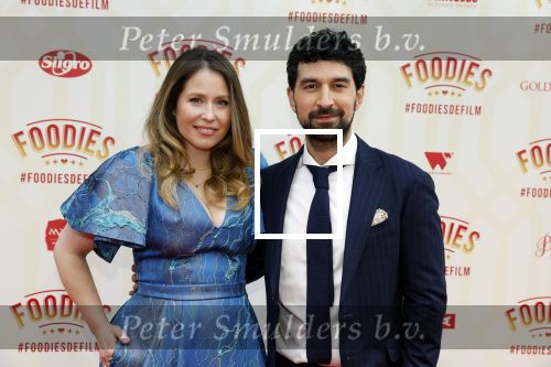 Amsterdam 10 mei 2022
Premiere Foodies in Tuschinski met oa Ilse warringa Holly Brood Sanne Langelaar Sanne Vogel Sinan Eroglu Quiah Shilue Roue Verveer en Johanna Hagen.