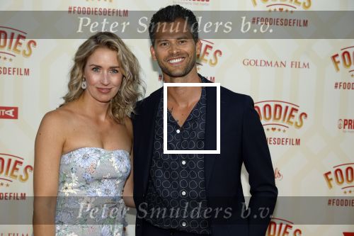 Amsterdam 10 mei 2022
Premiere Foodies in Tuschinski met oa Ilse warringa Holly Brood Sanne Langelaar Sanne Vogel Sinan Eroglu Quiah Shilue Roue Verveer en Johanna Hagen.