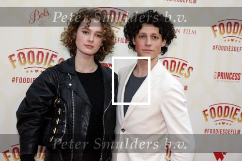 Amsterdam 10 mei 2022
Premiere Foodies in Tuschinski met oa Ilse warringa Holly Brood Sanne Langelaar Sanne Vogel Sinan Eroglu Quiah Shilue Roue Verveer en Johanna Hagen.Sem Ben yaker en Mies v Rooijen