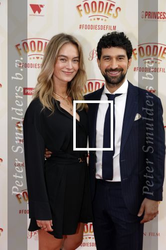 Amsterdam 10 mei 2022
Premiere Foodies in Tuschinski met oa Ilse warringa Holly Brood Sanne Langelaar Sanne Vogel Sinan Eroglu Quiah Shilue Roue Verveer en Johanna Hagen.