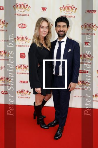 Amsterdam 10 mei 2022
Premiere Foodies in Tuschinski met oa Ilse warringa Holly Brood Sanne Langelaar Sanne Vogel Sinan Eroglu Quiah Shilue Roue Verveer en Johanna Hagen.