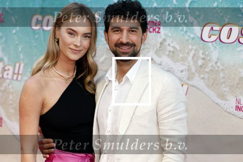 Amsterdam 20 april 2022
Premiere Costa in Tuschinski. Castleden oa , Katja Schuurman Abbey Hoes Soy Kroon Stephanie v Eer Oscar Aerts Sinan Eroglu Roeland Fernhout Tina de Bruin en Lisa Zweerman . De regisseur is Jon Karhaus en Diederik Jekel heeft het script geschreven.