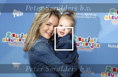 Amsterdam 1 mei 2022
Premiere 2 kleine kleutertjes bedacht door Jan Smit .
Sita Vermeulen met dochter