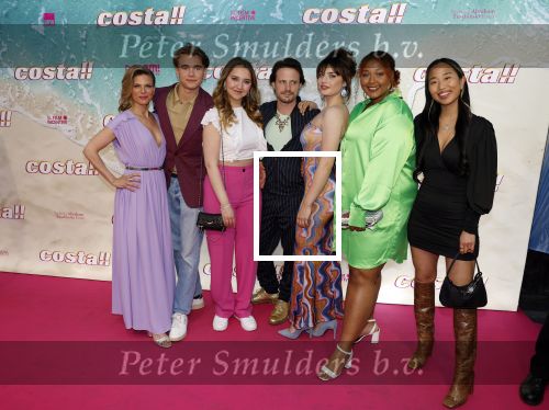 Amsterdam 20 april 2022
Premiere Costa in Tuschinski. Castleden oa , Katja Schuurman Abbey Hoes Soy Kroon Stephanie v Eer Oscar Aerts Sinan Eroglu Roeland Fernhout Tina de Bruin en Lisa Zweerman . De regisseur is Jon Karhaus en Diederik Jekel heeft het script geschreven. Noa Zwan tamara Brinkman Noel v Kleef Sophie Bouquet Tommy v Lent