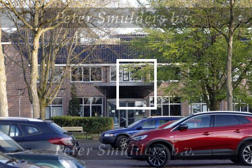 Ijhorst Staphorst 19 april 2022
Anne Lok vertrekt vanaf haar huis naar het stadhuis van Staphorst