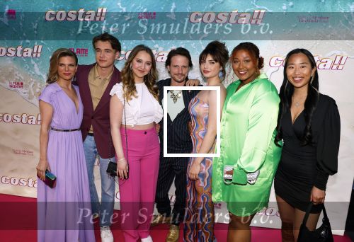 Amsterdam 20 april 2022
Premiere Costa in Tuschinski. Castleden oa , Katja Schuurman Abbey Hoes Soy Kroon Stephanie v Eer Oscar Aerts Sinan Eroglu Roeland Fernhout Tina de Bruin en Lisa Zweerman . De regisseur is Jon Karhaus en Diederik Jekel heeft het script geschreven. Tamara Brinkman wouter Zweers Noa Zwan Tommy v Lent Sophie Bouquet en Noel v Kleef