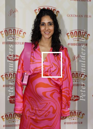 Amsterdam 10 mei 2022
Premiere Foodies in Tuschinski met oa Ilse warringa Holly Brood Sanne Langelaar Sanne Vogel Sinan Eroglu Quiah Shilue Roue Verveer en Johanna Hagen. Toprak Yalciner (zwanger) met partner