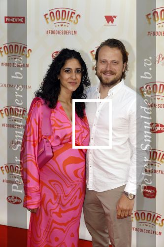 Amsterdam 10 mei 2022
Premiere Foodies in Tuschinski met oa Ilse warringa Holly Brood Sanne Langelaar Sanne Vogel Sinan Eroglu Quiah Shilue Roue Verveer en Johanna Hagen. Toprak Yalciner (zwanger) met partner