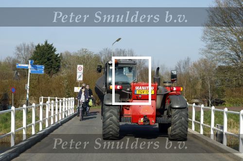 Weesp 26 maart 2022
Tractor naast de vecht in Weesp